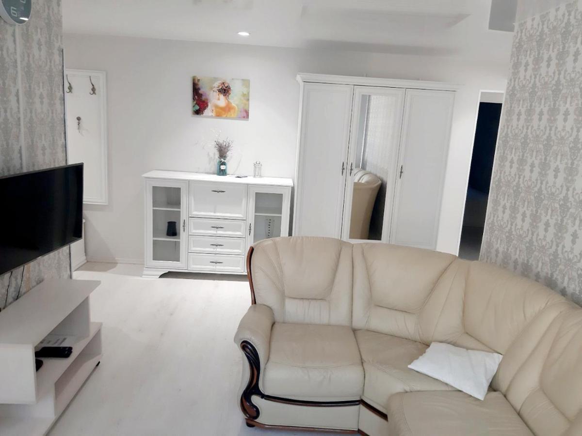 Appartment New In Center Могилёв Экстерьер фото