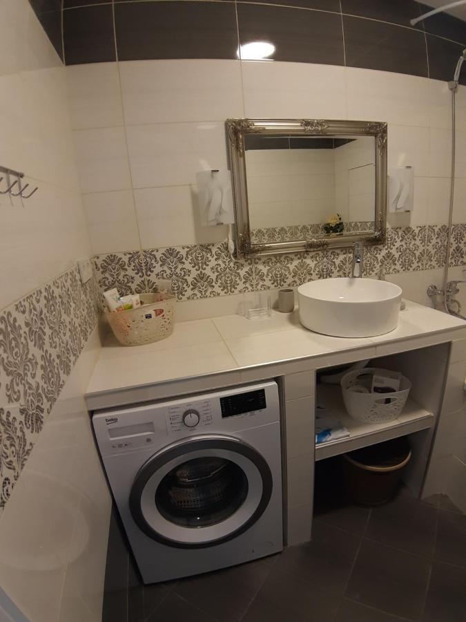 Appartment New In Center Могилёв Экстерьер фото